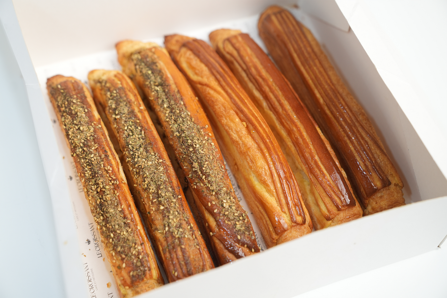 Box of 6 Pain suisse roll