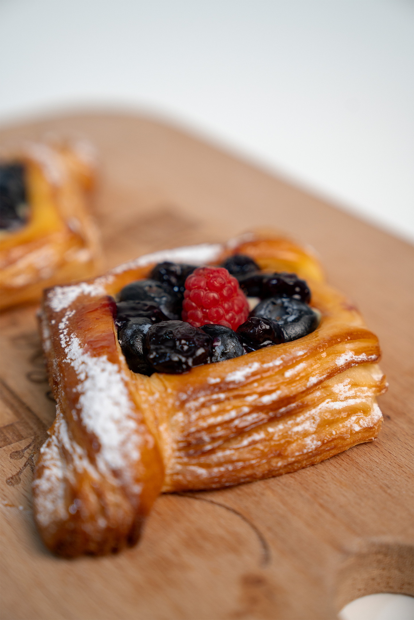 Box of 6 fruit danishes