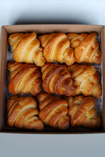 عبوة من 9 كرواسان عادي (Pack of 9 Plain Croissant)